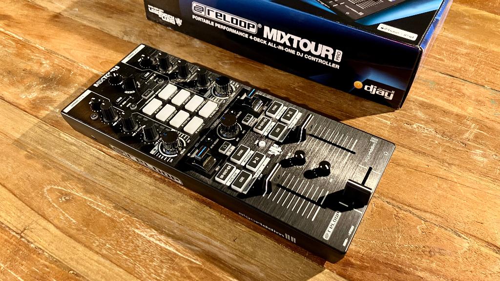 Reloop Mixtour Pro, Muziek en Instrumenten, Dj-sets en Draaitafels, Zo goed als nieuw, Dj-set, Reloop, Ophalen