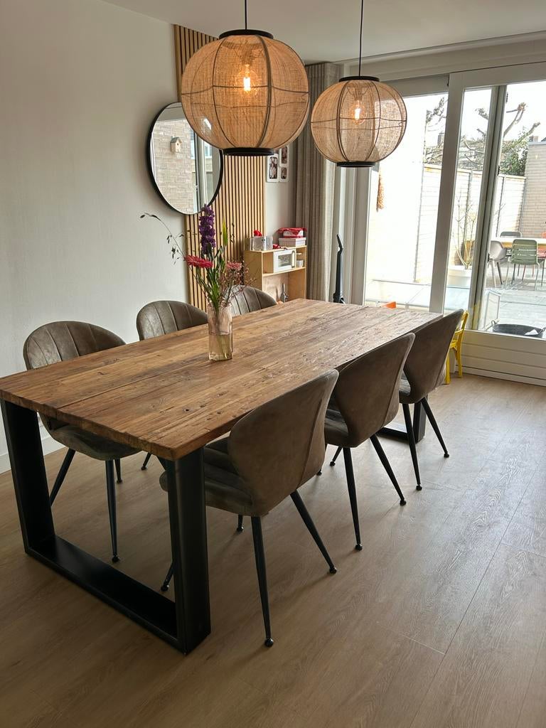 Houten eettafel met 6 olijfgroene stoelen, Huis en Inrichting, Tafels | Eettafels, Ophalen, Gebruikt, 100 tot 150 cm, 200 cm of meer