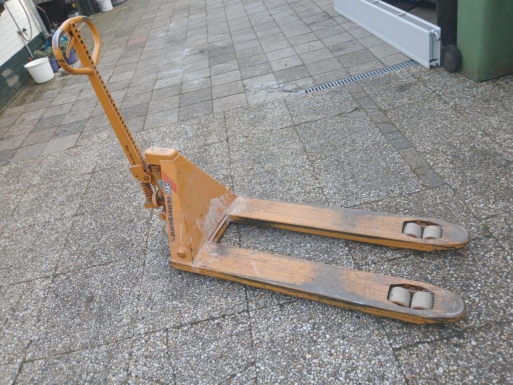 Robuuste palletwagen - Broedrene Vestergaard, Doe-het-zelf en Verbouw, Palletwagens en Pompwagens, Ophalen, Gebruikt
