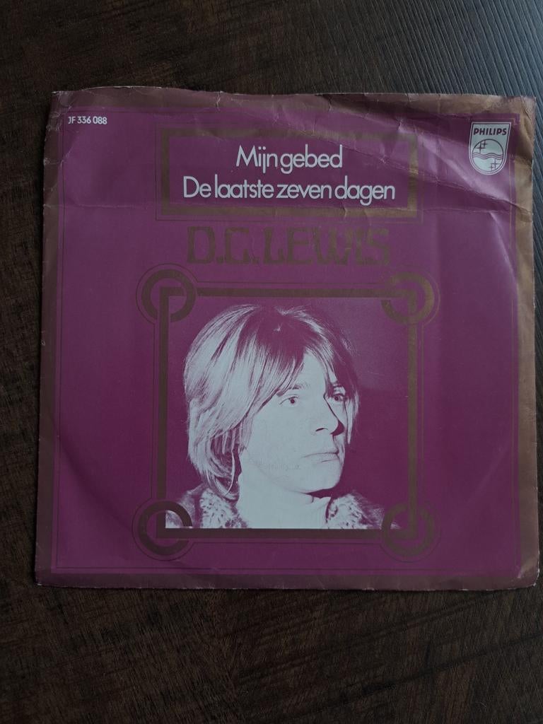 D.C. Lewis - Mijn gebed / De laatste zeven dagen, Ophalen
