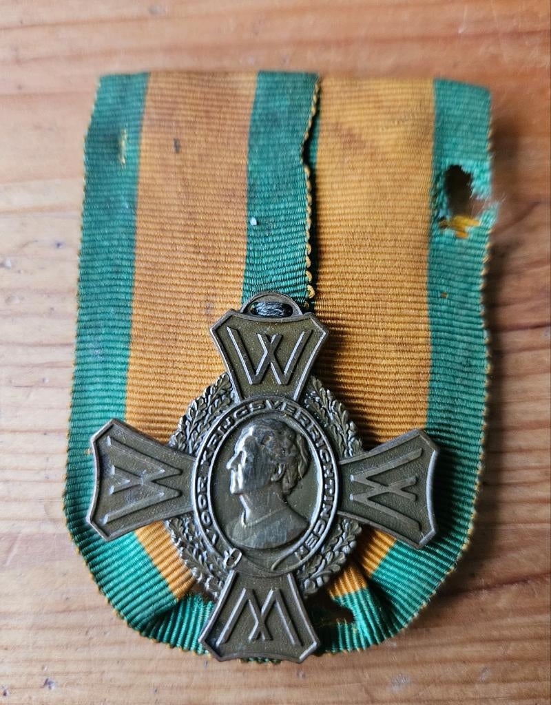 Oorlogsherinneringskruis, Verzamelen, Militaria | Tweede Wereldoorlog, Ophalen of Verzenden, Landmacht, Nederland, Lintje, Medaille of Wings