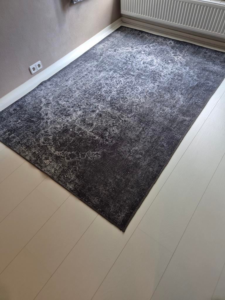 Mooi vintage vloerkleed antraciet, Ophalen, Vintage, Zo goed als nieuw, Minder dan 10 m²