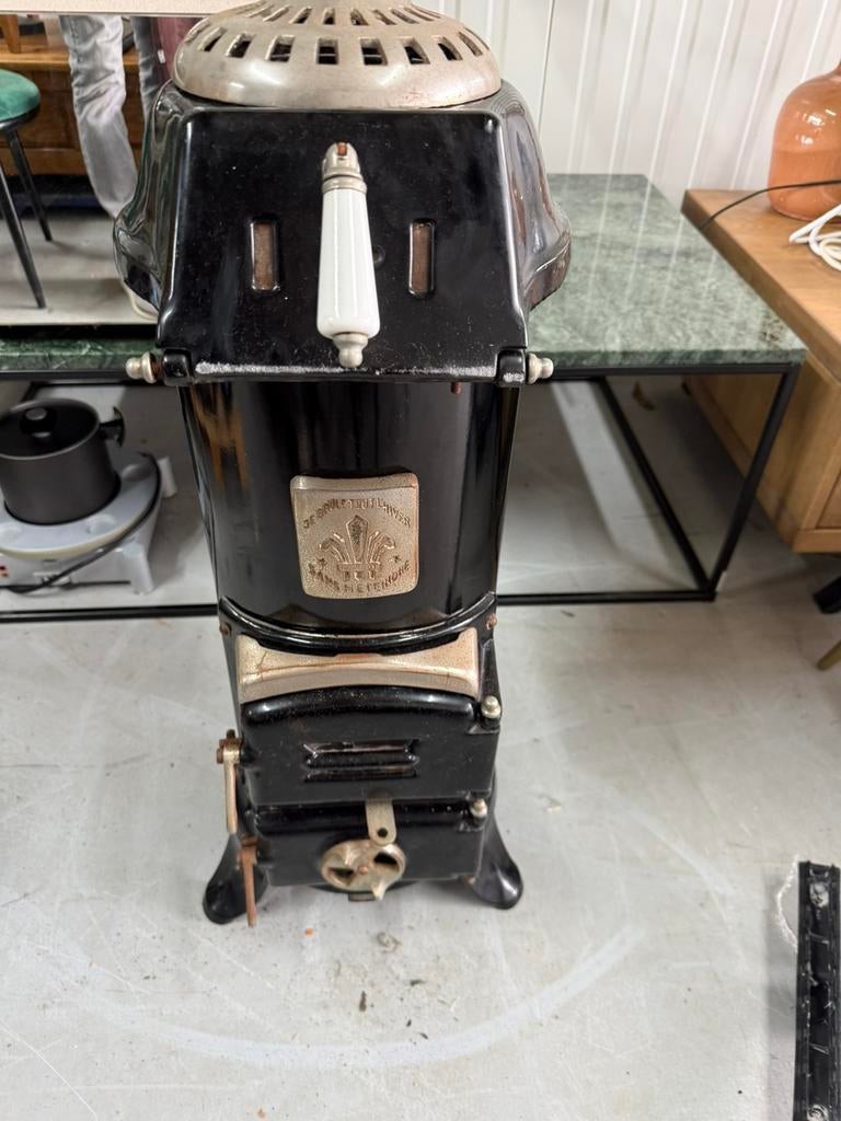 Kolenkachel Gietijzer La Salamandre, Ophalen, Zo goed als nieuw, Vrijstaand, Hout