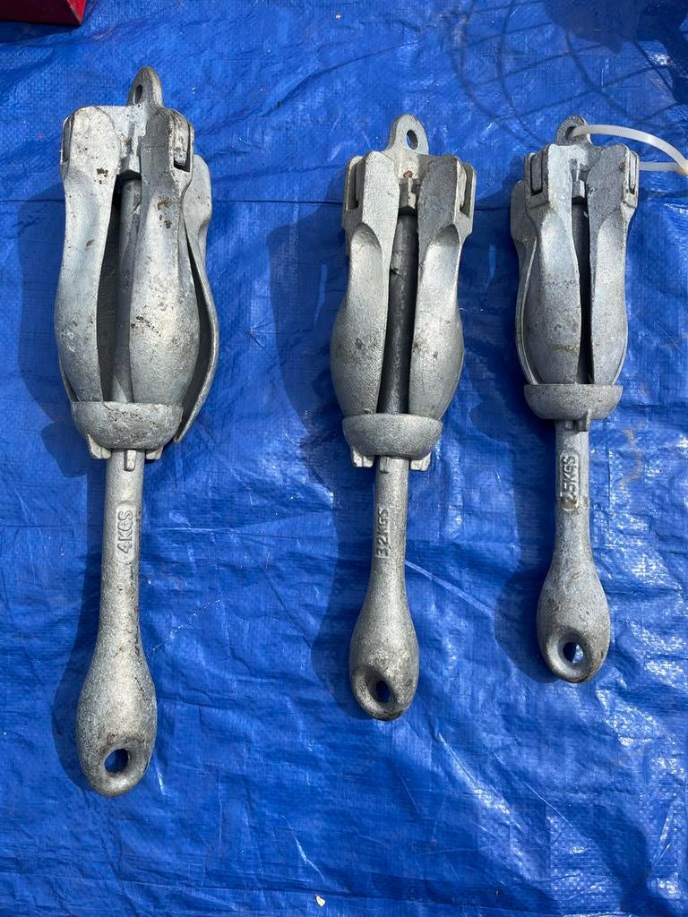 3 klapankers/ paraplu ankers 4, 3.2, 2.5 kg), Watersport en Boten, Ophalen, Zo goed als nieuw, Overige typen