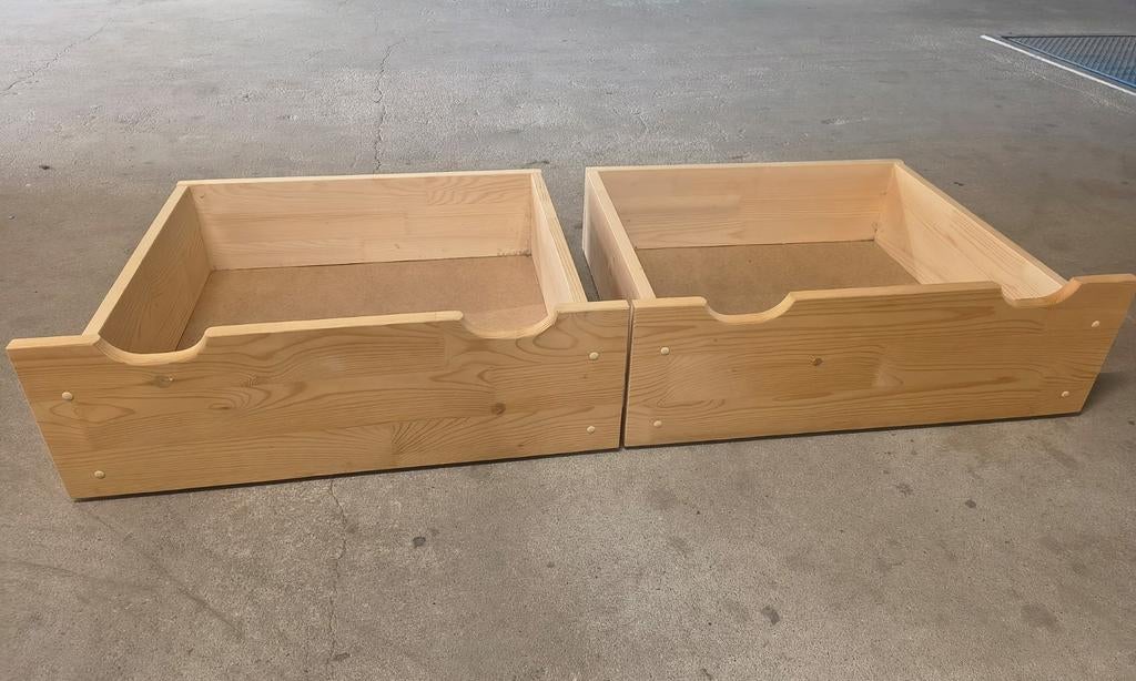 2 grenen bedlades met wieltjes, Huis en Inrichting, Woonaccessoires | Kisten, Ophalen