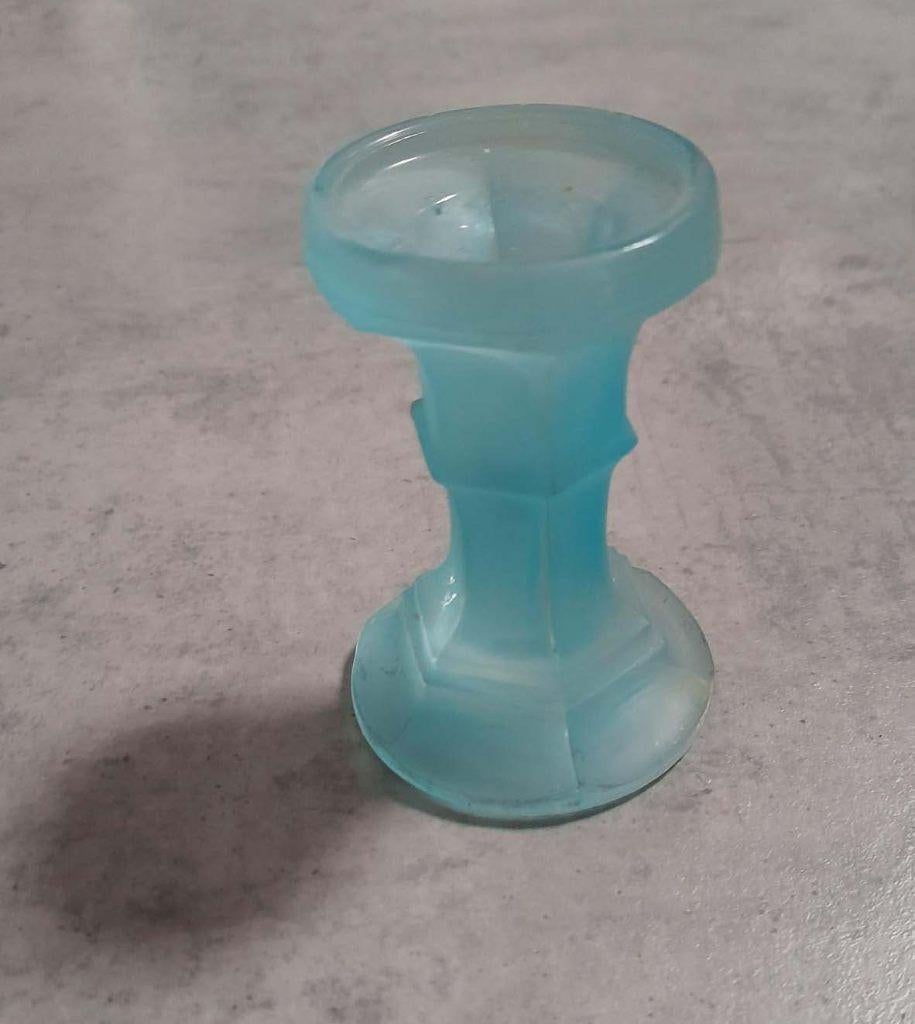 Glazen KANDELAAR. 8 cm hoog x bovenkant 4,5 cm doorsnee, Overige materialen, Ophalen of Verzenden, Zo goed als nieuw, Kandelaar