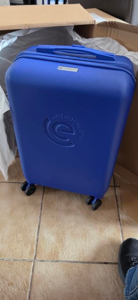 Vriendenloterij  handbagage koffer, Ophalen, Wieltjes, 50 tot 60 cm, Hard kunststof