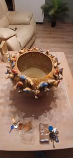 Unieke bloemenvaas met vogeltjes decoratie, Gebruikt, Overige kleuren, Aardewerk of Porselein, Ophalen of Verzenden