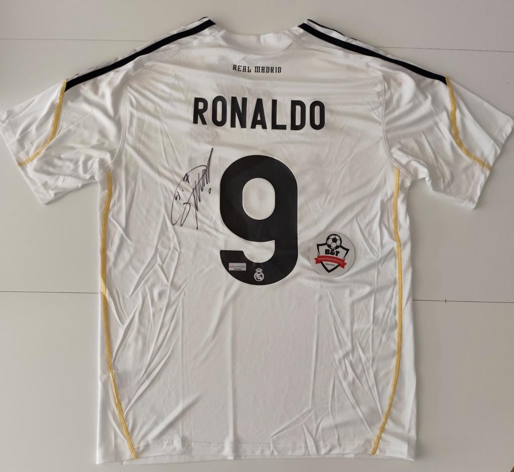 Gesigneerd Real Madrid Ronaldo shirt., Verzamelen, Sportartikelen en Voetbal, Verzenden, ., Zo goed als nieuw, .