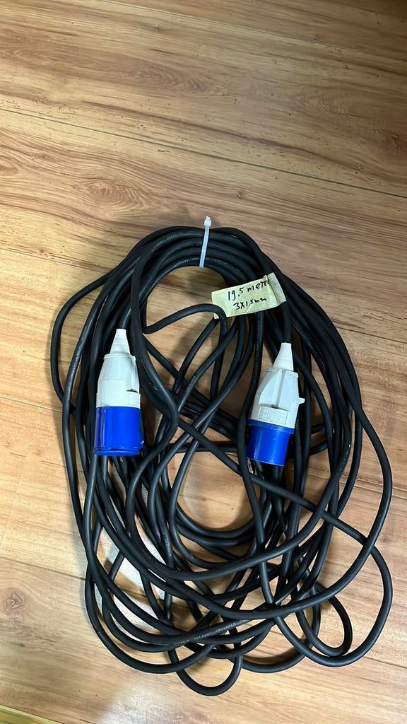 Stroomkabel caravan 19,5 meter, Caravans en Kamperen, Caravan accessoires, Ophalen, Zo goed als nieuw