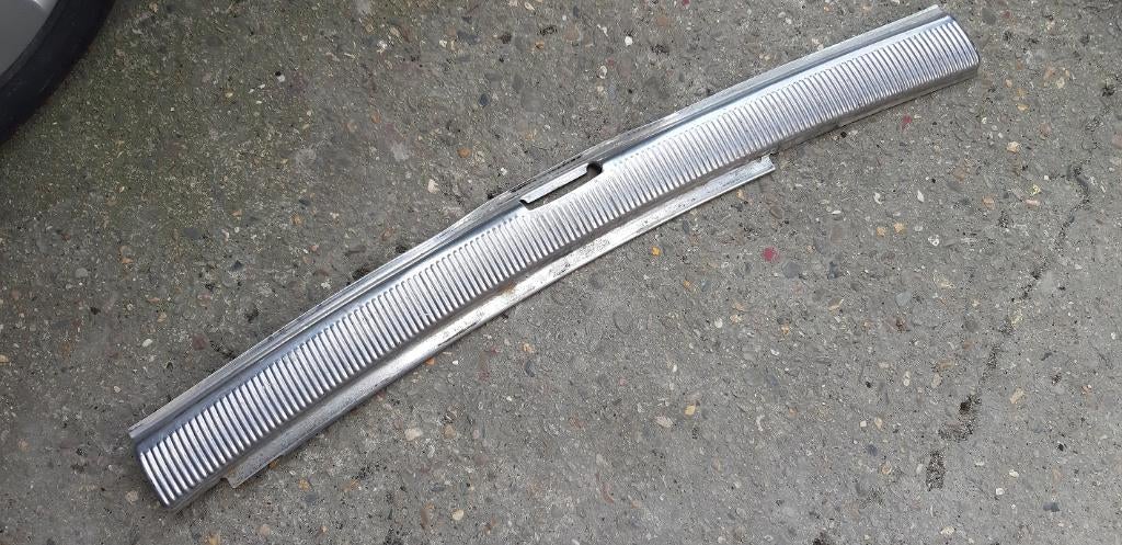 Chrome strip in kofferbak VW Passat 2001, Ophalen of Verzenden
