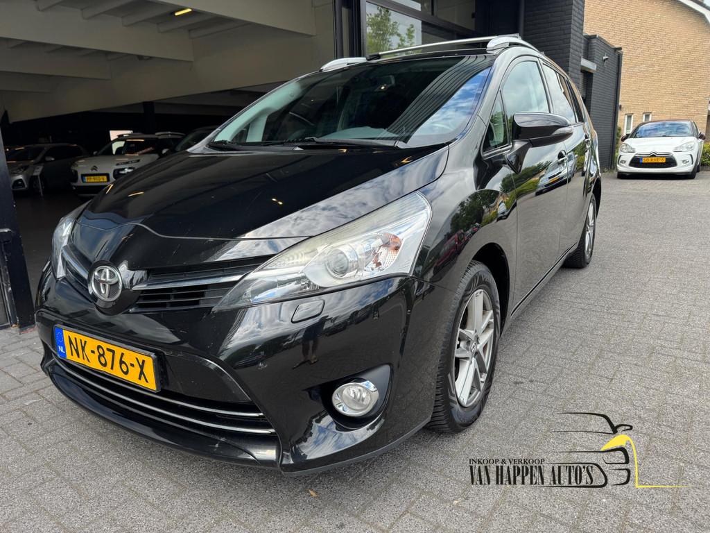 Toyota Verso 1.8 VVT-i Aspiration 7p / APK 12-2026, Auto's, Voorwielaandrijving, Gebruikt, Euro 6, 4 cilinders