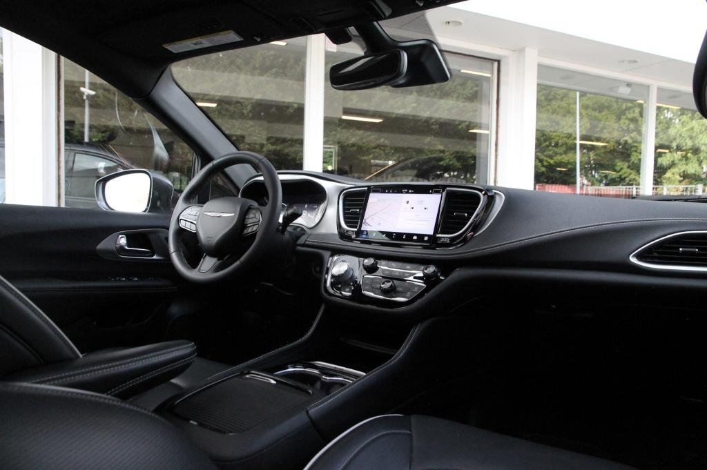 Chrysler Pacifica 3.6 V6 Hybrid S I 7 pers. I Pano I ACC, Auto's, Chrysler, Automaat, 450 kg, Gebruikt, LED verlichting