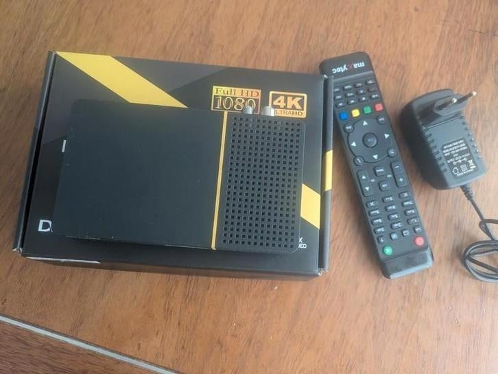 Maxytec Multibox SE 4K UHD DVB-S2/T2/C ontvanger, Ophalen of Verzenden, Zo goed als nieuw, Decoder