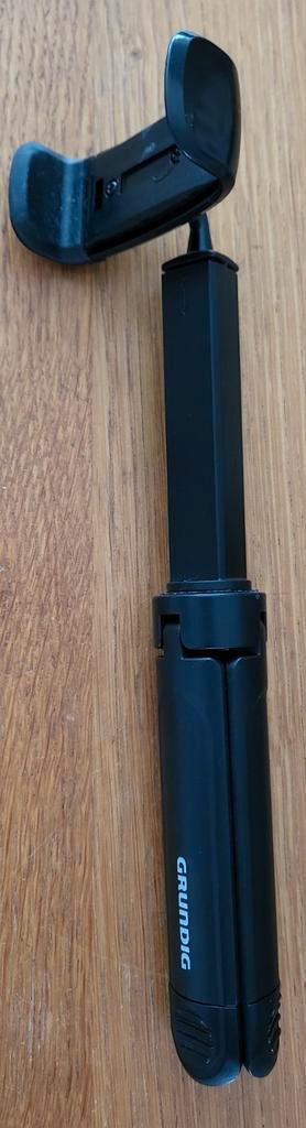 Grundig Smartphone Statief Selfie Stick Houder, Audio, Tv en Foto, Fotografie | Statieven en Balhoofden, Gebruikt, Ministatief