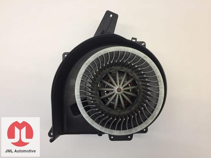 KACHELMOTOR AANJAGER KACHEL VENTILATORMOTOR VW FOX, Auto-onderdelen, Airco en Verwarming, Gebruikt, Ophalen of Verzenden