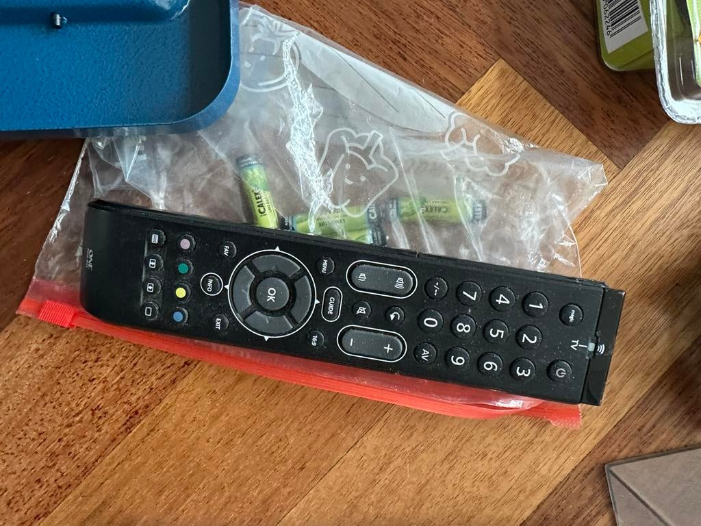 Universele afstandsbediening, Ophalen, Gebruikt, Universeel