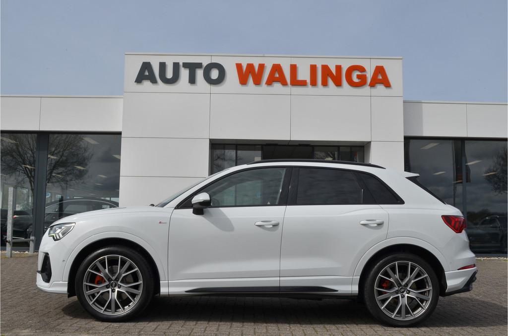 Audi Q3 40 TFSI quattro 3X S-Line Standkachel | Carplay | Ad, Automaat, Gebruikt, 1984 cc, Leder en Stof