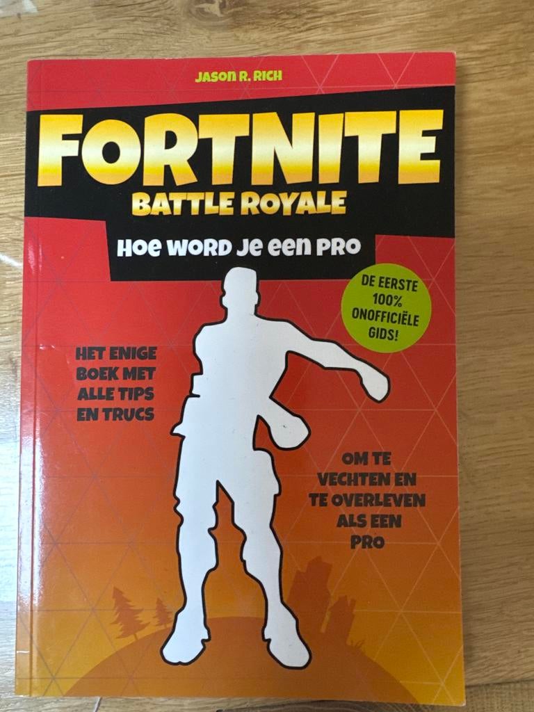 Fortnite Battle Royale: Hoe word je een pro - Tips & Trucs, Ophalen of Verzenden, Zo goed als nieuw