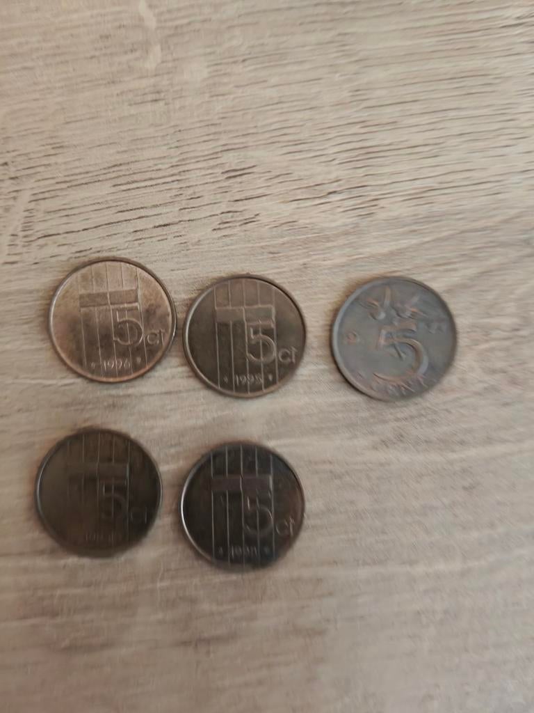 5 Nederlandse 5 cent munten (Stuivers) uit diverse jaren, Postzegels en Munten, Munten | Nederland, Ophalen of Verzenden, Koningin Beatrix