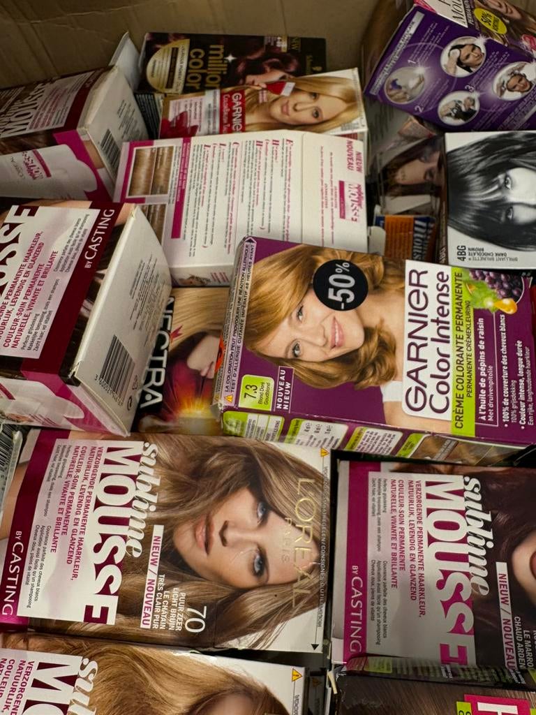 Partij rond 160 stuks merk haarverf, Ophalen, Nieuw