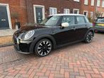 MINI Mini 1.5 Cooper Classic Chili Turbo 135pk 5 Deurs, Auto's, Voorwielaandrijving, 136 pk, Zwart, Origineel Nederlands