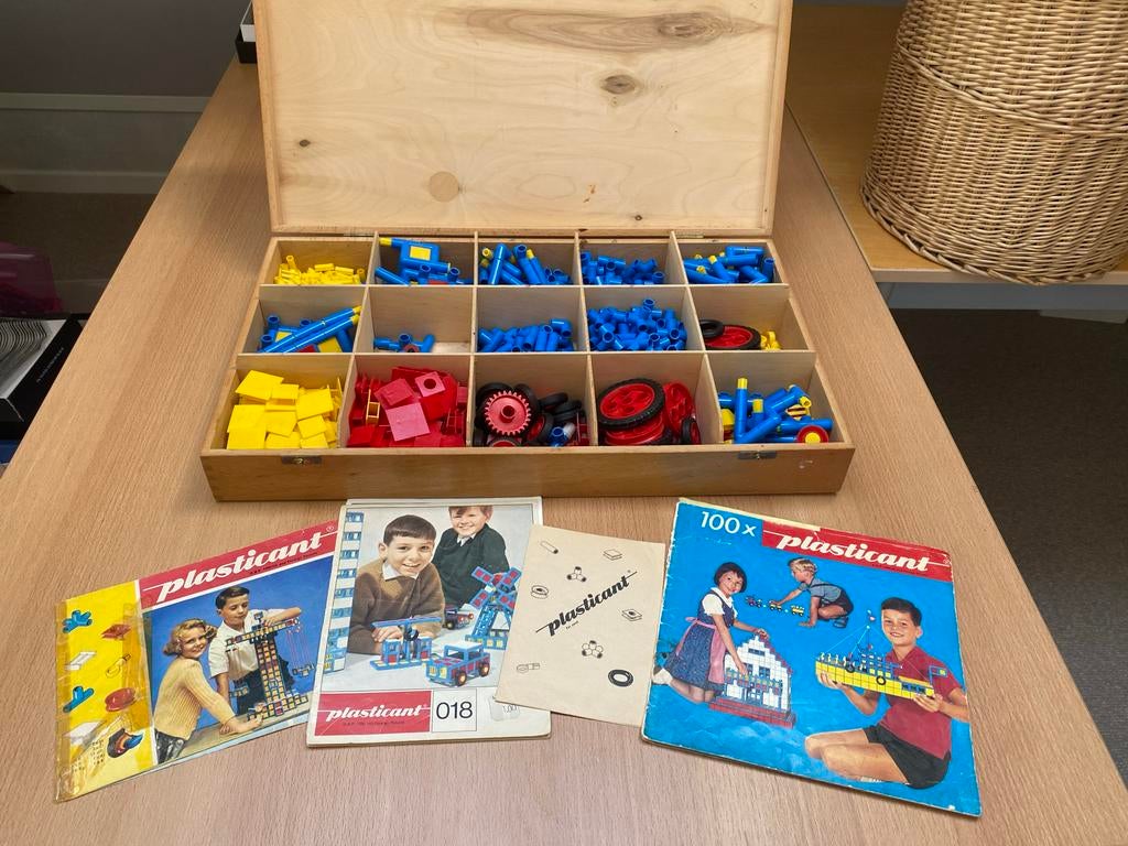 Vintage Plasticant bouwset in houten kist met boekjes, Ophalen of Verzenden, Gebruikt, Overige merken