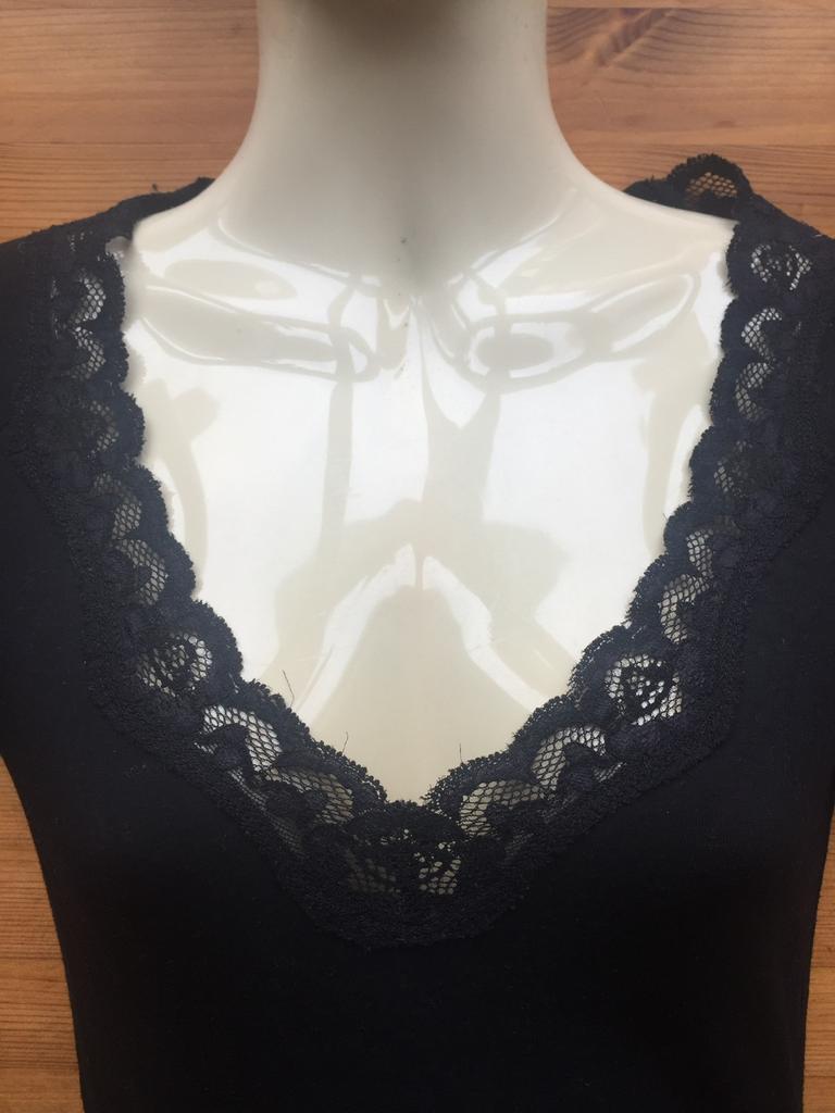 Tintoretto zwarte top decollete hals kant small viscose, Kleding | Dames, Zwart, Ophalen of Verzenden, Maat 36 (S), Gedragen