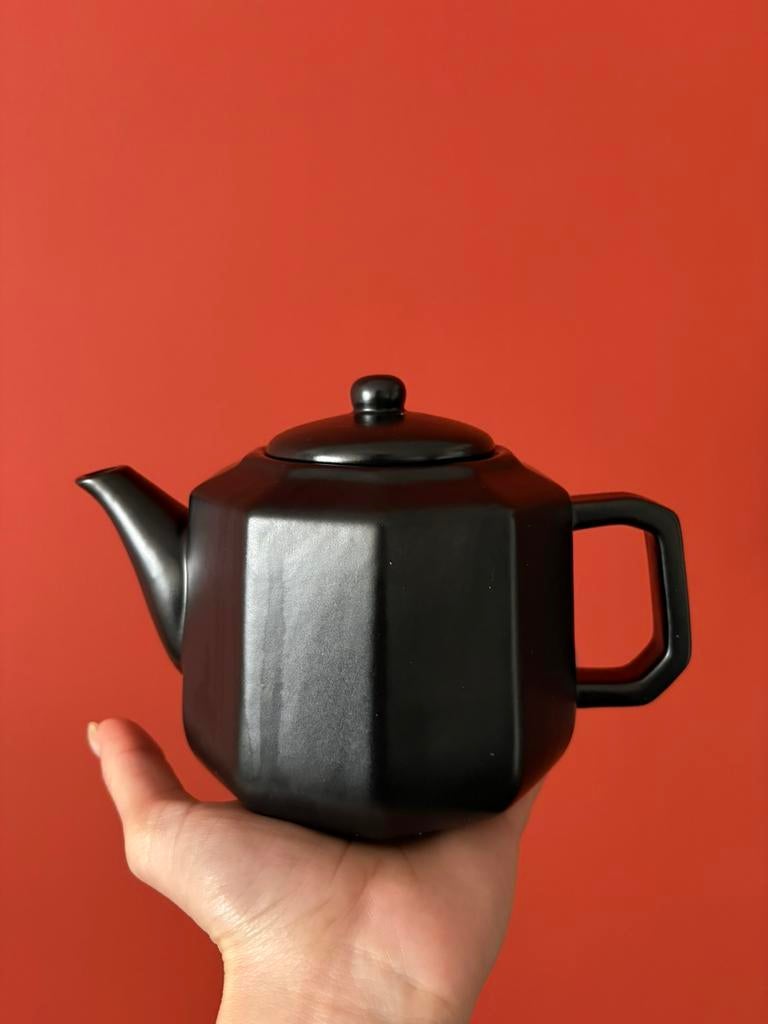 Theepot zwart, Ophalen, Zo goed als nieuw, Overige materialen