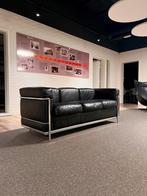 Cassina Corbusier LC2 3-zit, Huis en Inrichting, Ophalen, Design klassieker, 150 tot 200 cm, Zo goed als nieuw
