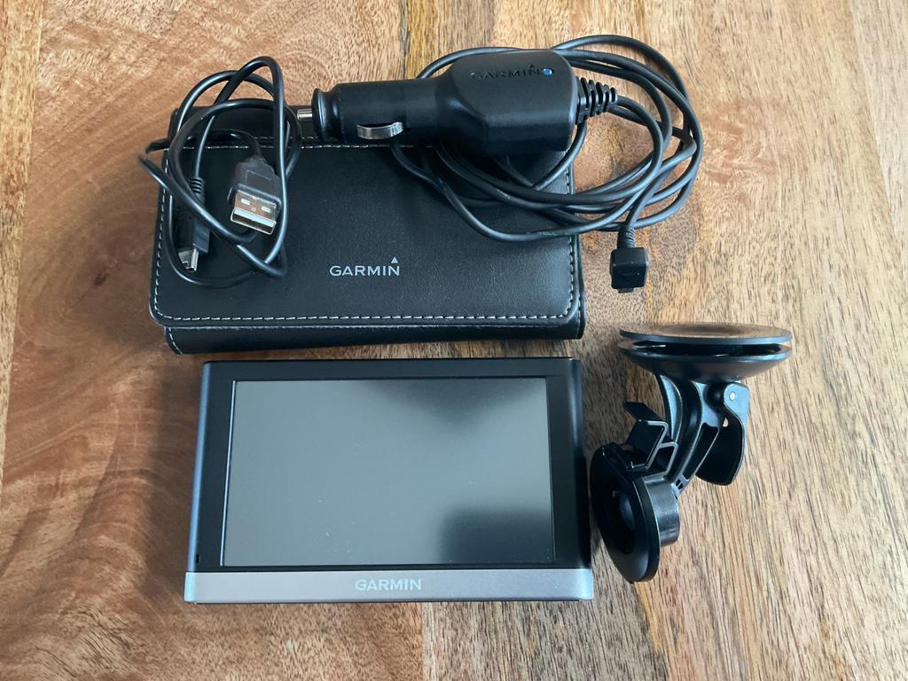 Garmin nuvi 2598 LMT-D navigatie, Ophalen of Verzenden, Zo goed als nieuw