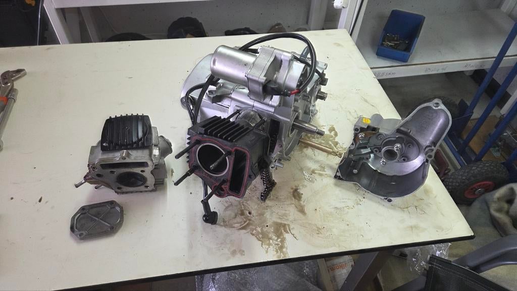 Killerbee f99 f51 f31 f66 motor onderdelen, Ophalen, Gebruikt