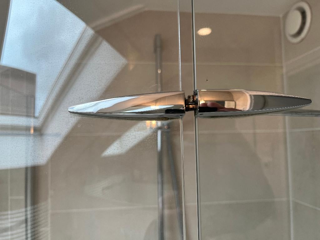 Gezocht douchedeur scharnieren, Doe-het-zelf en Verbouw, Sanitair, Ophalen, Chroom, Douche