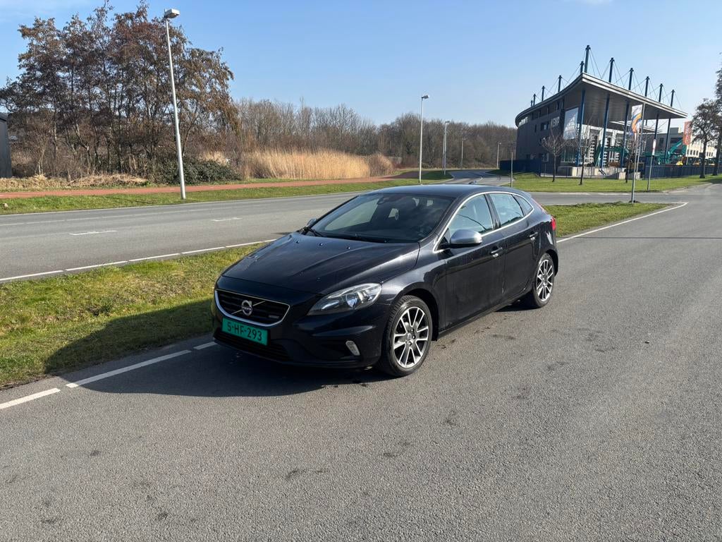 Volvo V40 1.6 D2 R-design 2014 Zwart apk nieuw, Auto's, Volvo, Particulier, V40, ABS, Adaptieve lichten, Airbags, Airconditioning