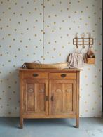 Vintage dressoir / massief hout /Art Deco /bezorgen mogelijk, Huis en Inrichting, Kasten | Dressoirs, Ophalen of Verzenden, 25 tot 50 cm