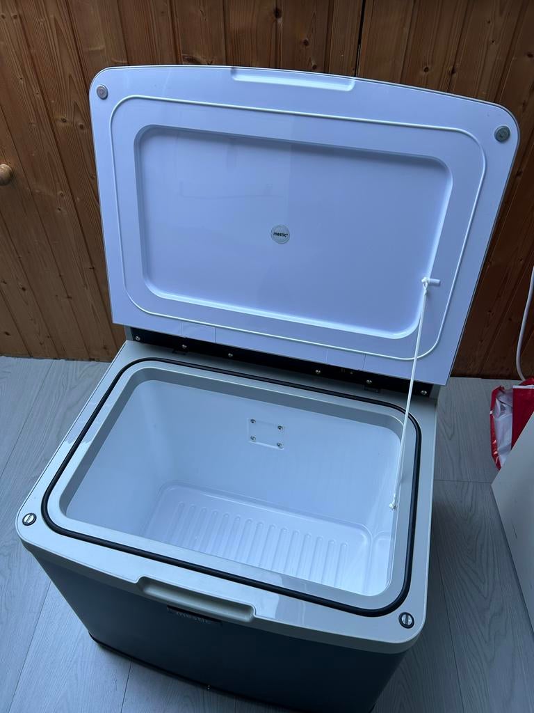 Mestic MHC-40 Koelbox - Zo goed als nieuw, koelen & vriezen, Caravans en Kamperen, Koelboxen, Ophalen, Zo goed als nieuw, Koelbox