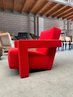 Cassina Utrecht fauteuil by Gerrit Rietveld uit het Catshuis, Ophalen, Gebruikt, 75 tot 100 cm, X