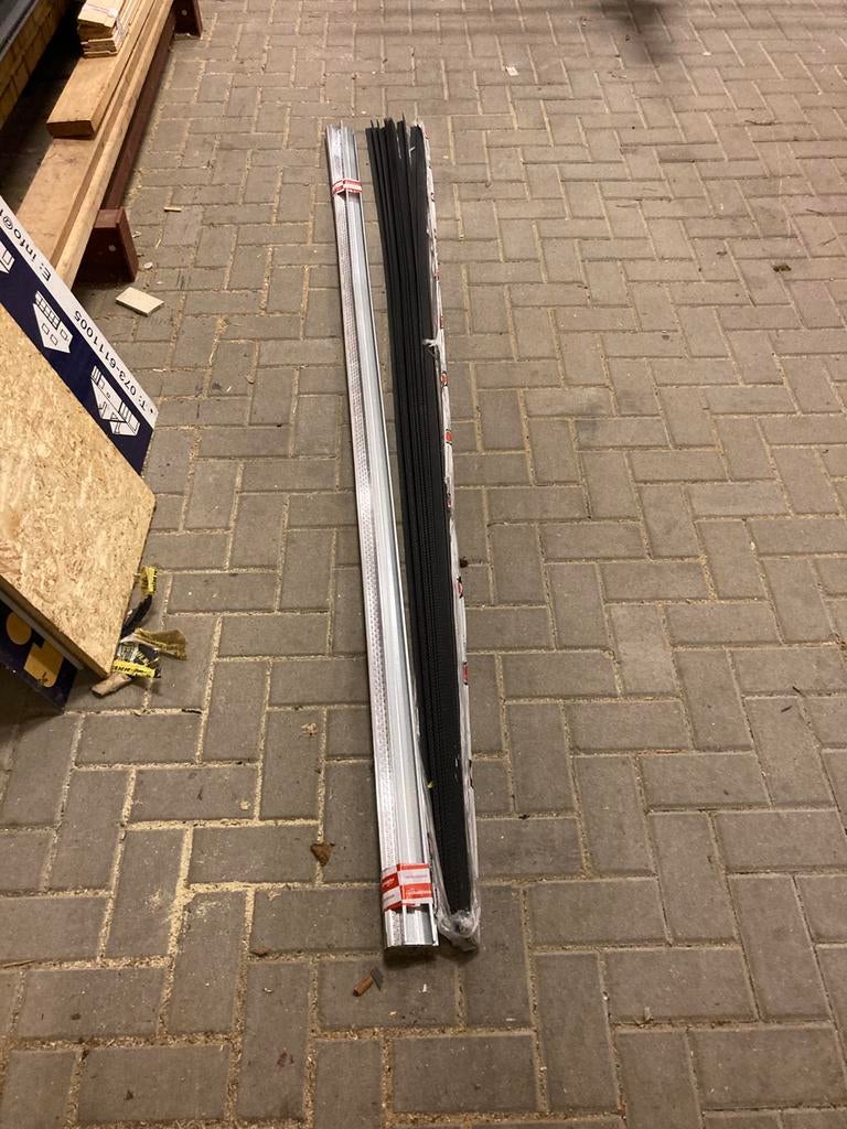 Ventilatieprofielen, Doe-het-zelf en Verbouw, Hout en Planken, Ophalen, Minder dan 25 mm, Zo goed als nieuw, Minder dan 200 cm