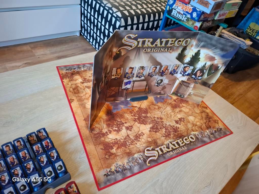 Stratego Original Bordspel - Klassiek Strategisch Spel, Jumbo B.V., Westelijke Havendijk 15, 4703 RA Roosendaal, Nederland, Een of twee spelers