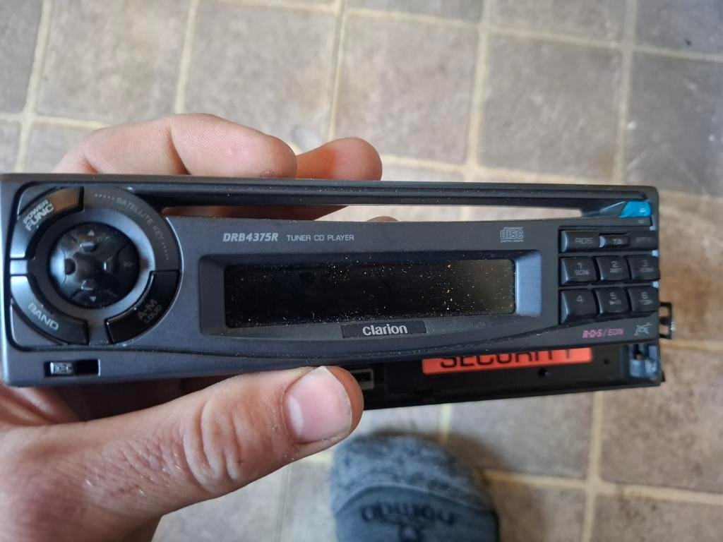 Clarion DRB4375R Klassieke Autoradio CD Speler, Ophalen, Gebruikt