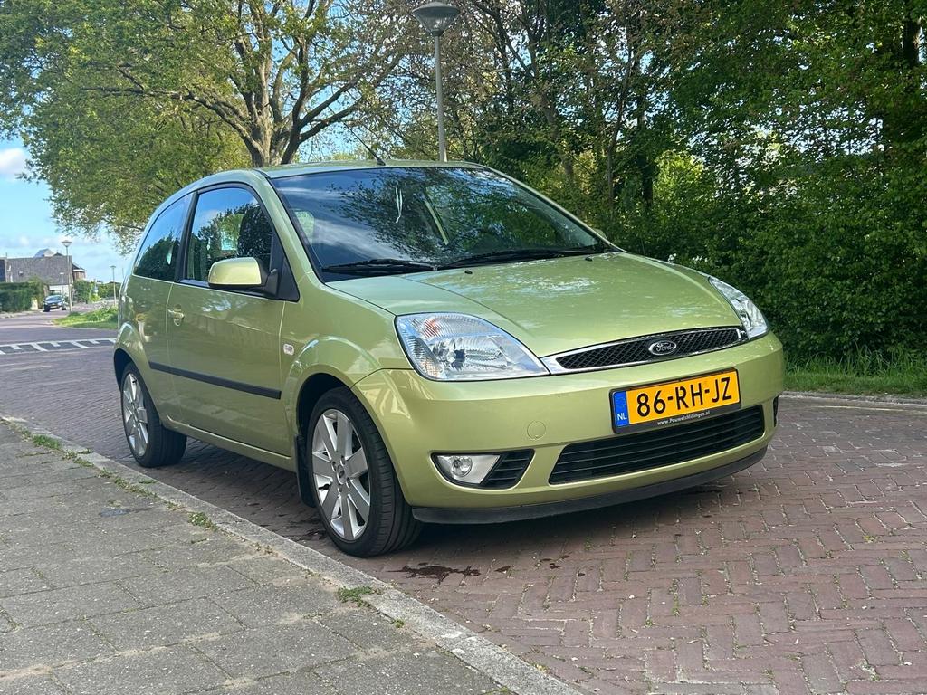 Ford Fiësta 1.3 8V 3DR 2005 Groen met 85.115 km, 1299 cc, 40 €/maand, 4 cilinders, Origineel Nederlands