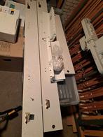 Elektrische lattenbodem met wit bedframe (120x200cm), Huis en Inrichting, Ophalen, Gebruikt, Wit, Twijfelaar