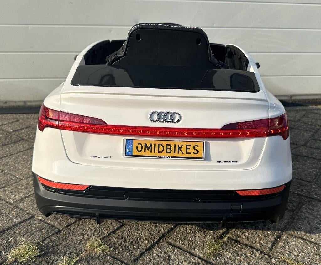 Audi E-tron 12v wit - Afstandsbediening - 4x4 - Leder NIEUW, Ophalen of Verzenden, Nieuw, Overige typen