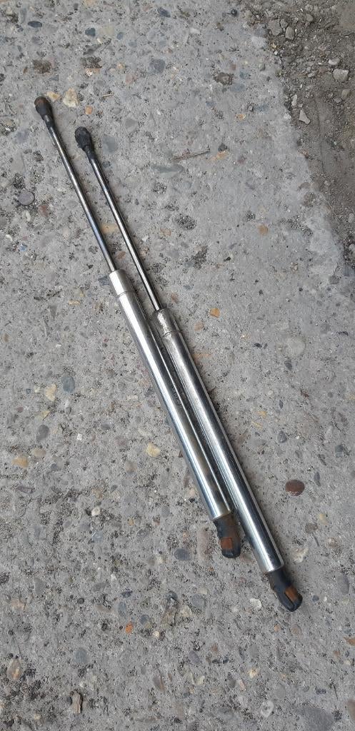 Setje gasveren achterklep VW Passat 2001, Ophalen of Verzenden