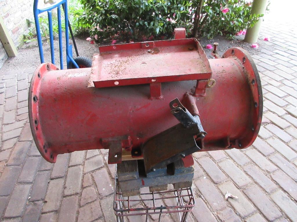 Normag tussenstuk tussen achterbrug en koppelingshuis, Ophalen, Gebruikt