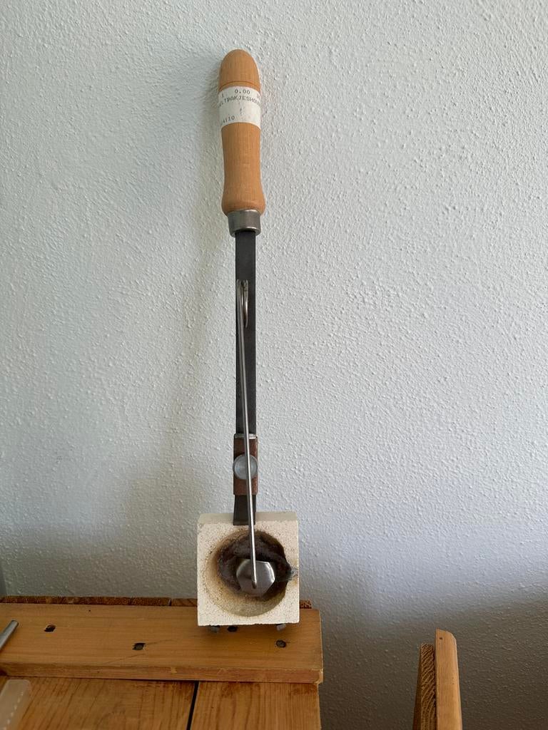 Smeltbakje met houder, Ophalen