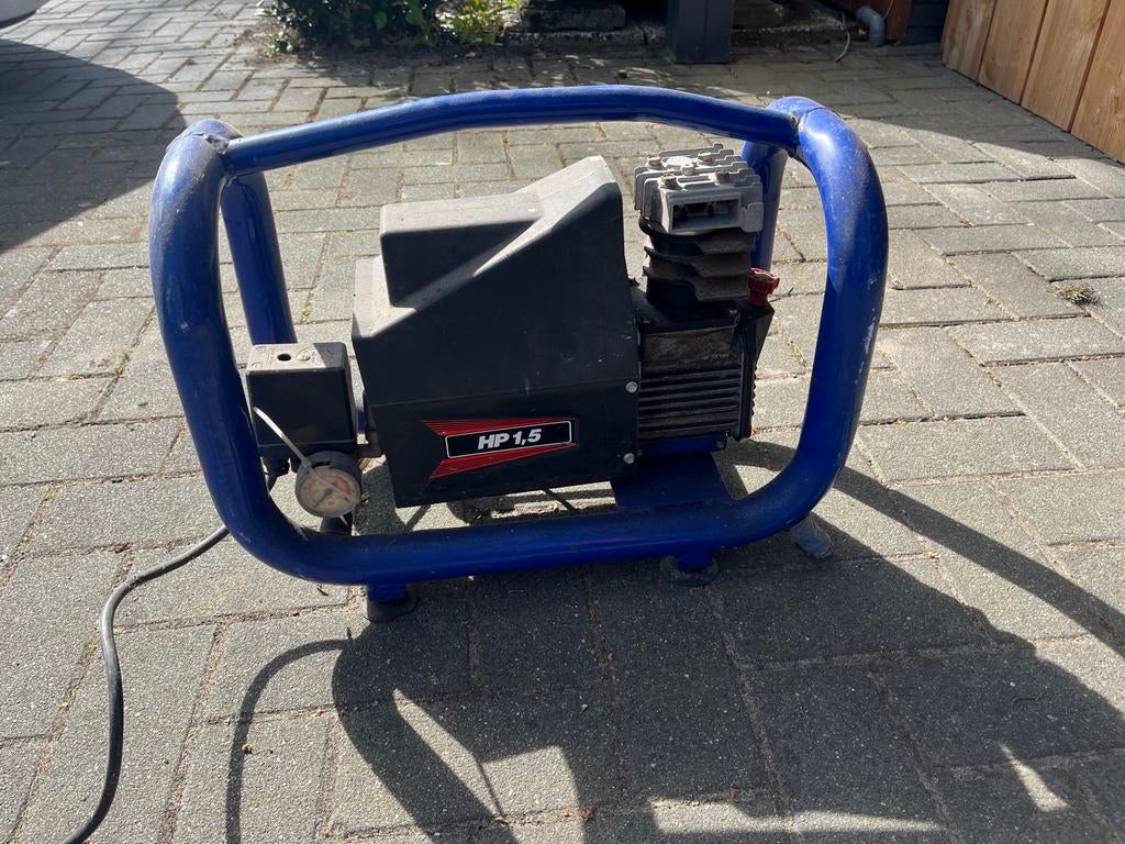 Compacte 1.5 HP Compressor - Ideaal voor klussen, Doe-het-zelf en Verbouw, Compressors, Ophalen, Gebruikt, 6 tot 10 bar, Minder dan 200 liter/min