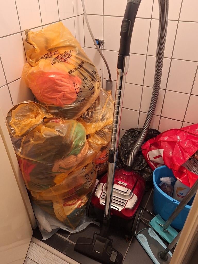 150 st kledingpakket vinted kast bv voor de vrijmarkt? 75€, Kleding | Dames, Ophalen of Verzenden, Zo goed als nieuw, Maat 42/44 (L)