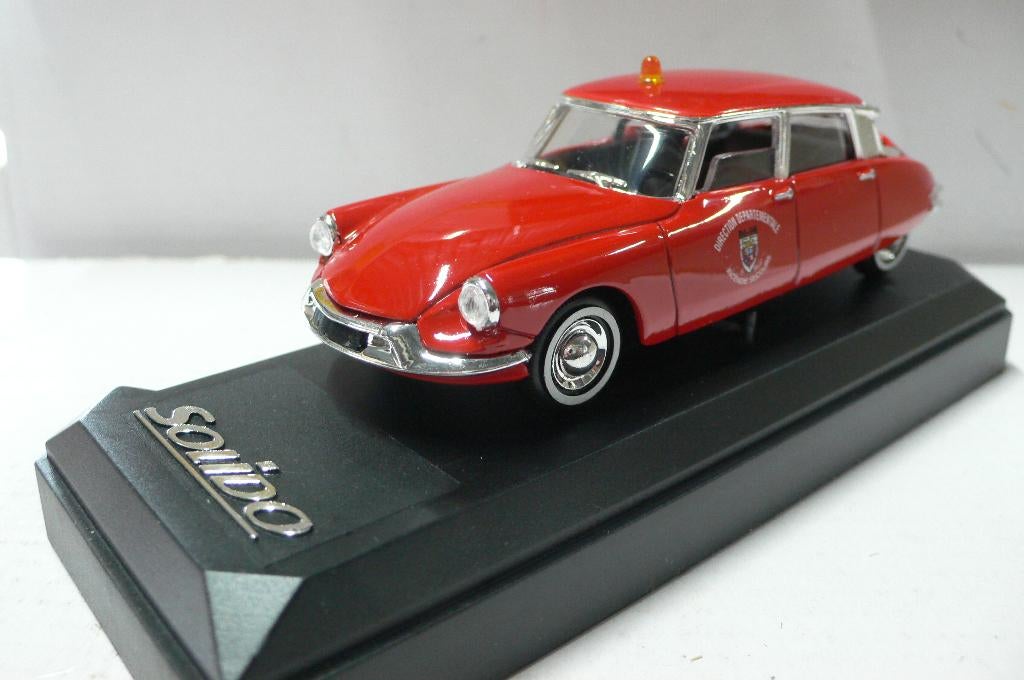 citroen ds19 1956 - brandweercommandant-solido 1/43, Verzenden, Nieuw, Auto, Solido