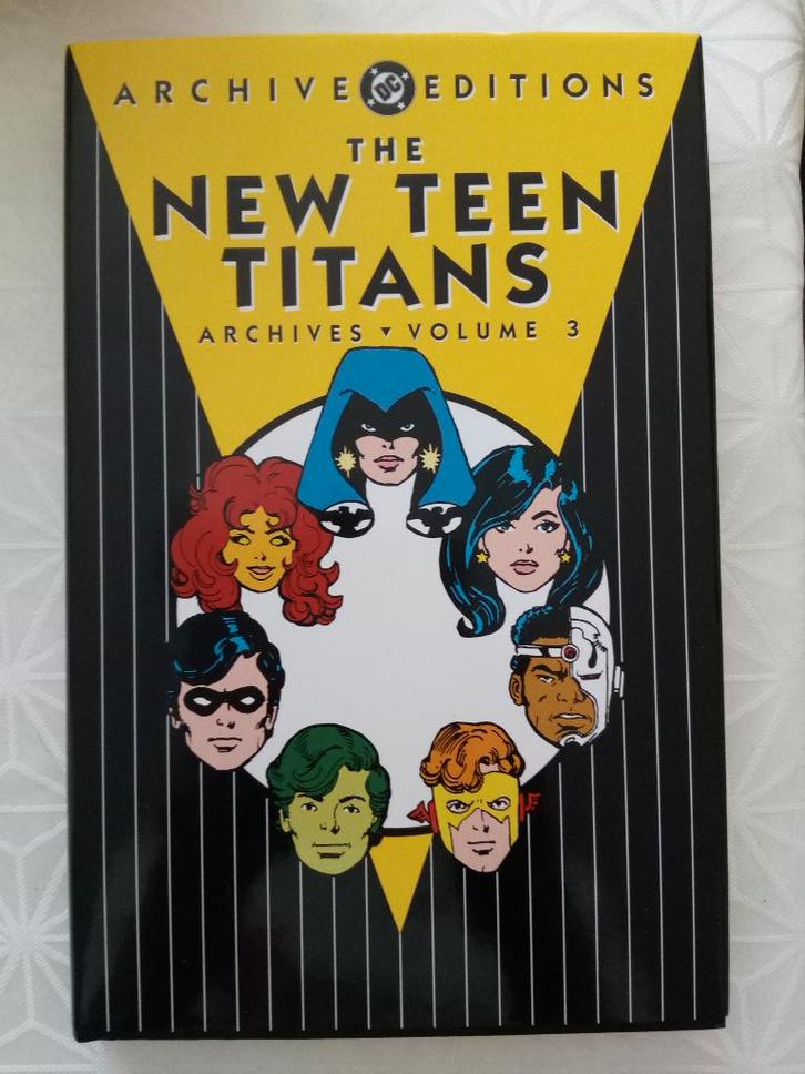 The New Teen Titans Archives, Volume 3 HC, Boeken, Strips | Comics, Zo goed als nieuw, Meerdere comics, Amerika, Ophalen of Verzenden